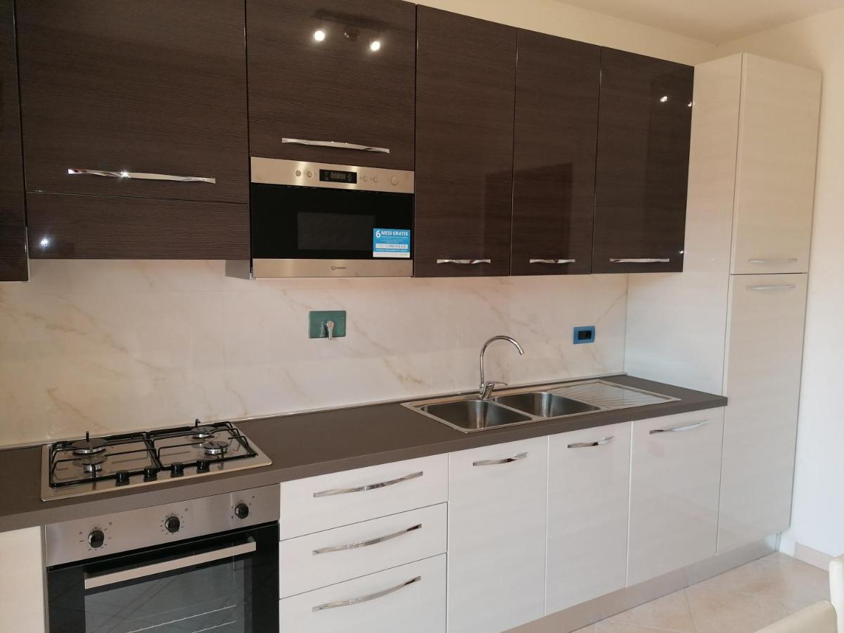 B&Byanet'S Beautiful House Civitavecchia Bagian luar foto