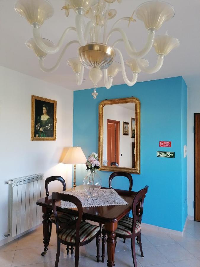 B&Byanet'S Beautiful House Civitavecchia Bagian luar foto