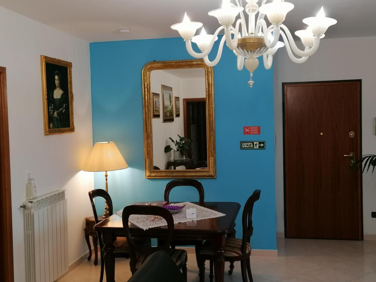 B&Byanet'S Beautiful House Civitavecchia Bagian luar foto