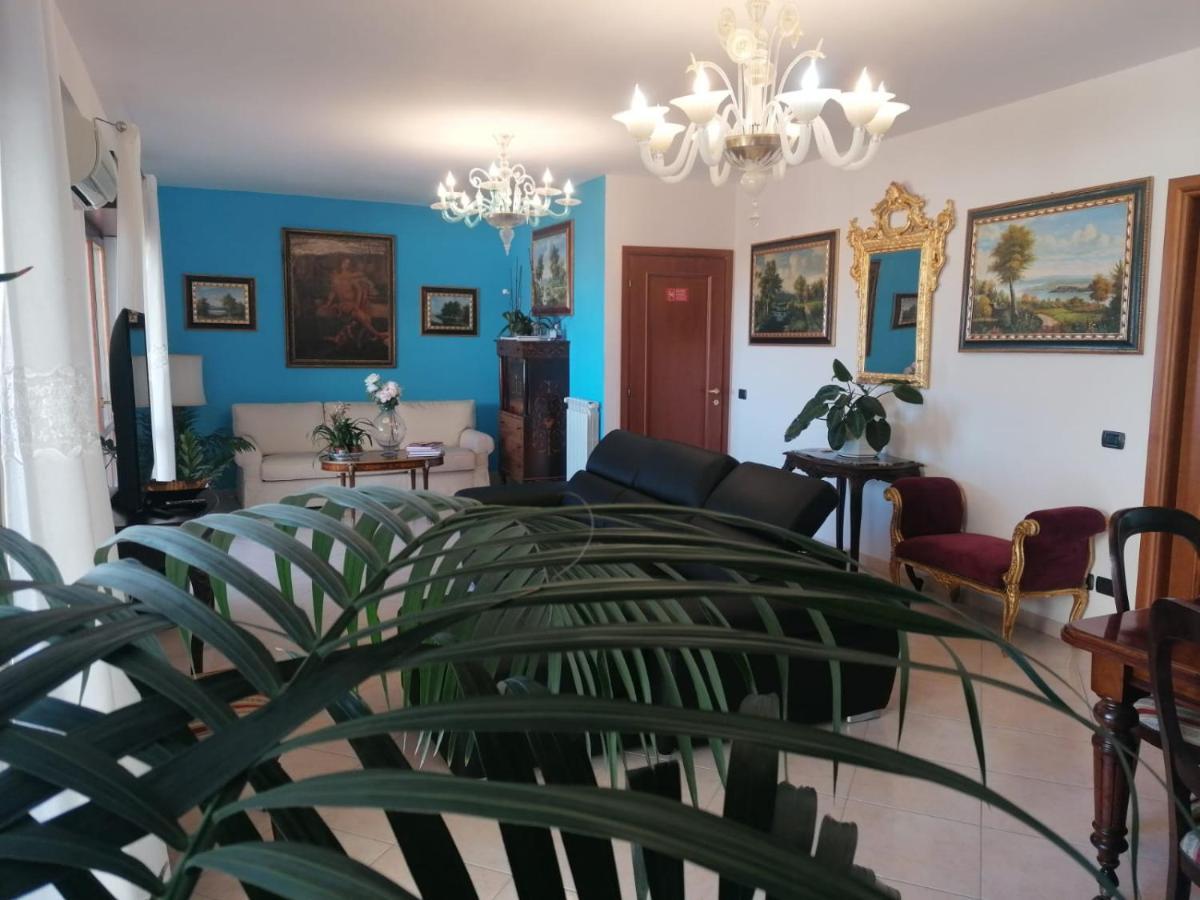 B&Byanet'S Beautiful House Civitavecchia Bagian luar foto