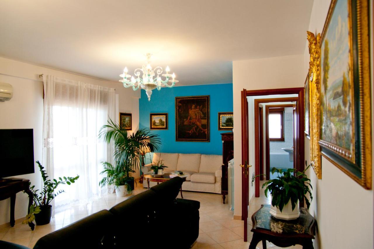 B&Byanet'S Beautiful House Civitavecchia Bagian luar foto
