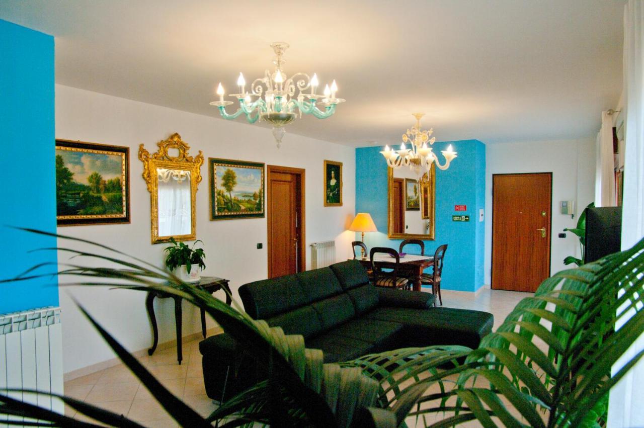 B&Byanet'S Beautiful House Civitavecchia Bagian luar foto